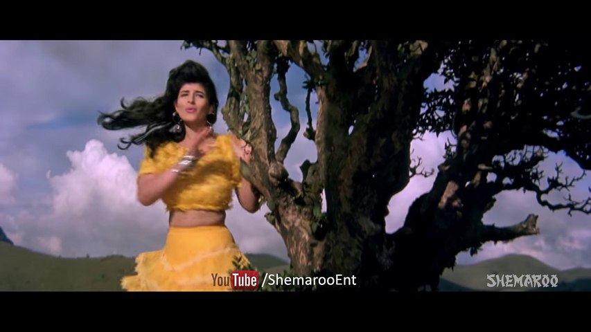 (4) Teri Adaao Pe Marata Hun - Barsaat Song 1995 - Bobby Deol - Twinkle Khanna - Kumar Sanu - Filmigaane - YouTube