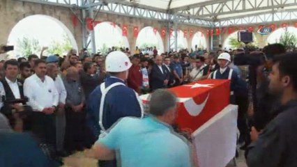 Bitlis şehidi son yolculuğuna uğurlanıyor