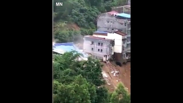 De terribles inondations en Chine provoquent des glissements de terrain impressionnants