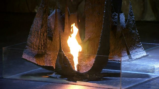 Prince William lays wreath at Israel Holocaust memorial