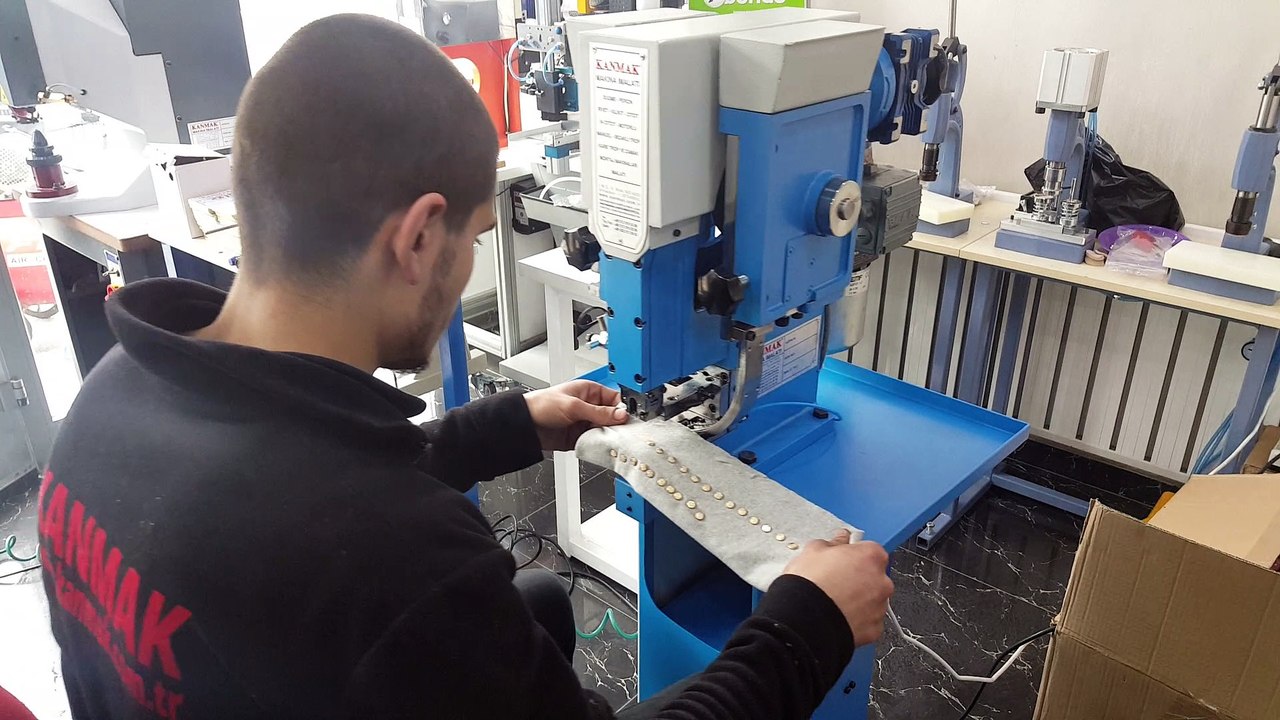 ZAMAK RİVET ÇAKMA MAKİNASI