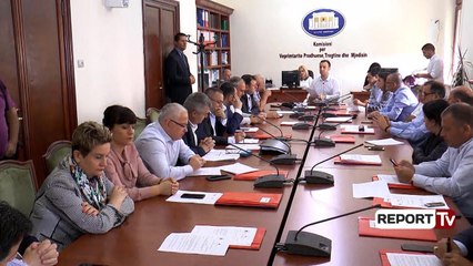 Report TV - Debate te Komisioni i Veprimtarisë, maxhoranca largohet nga mbledhja
