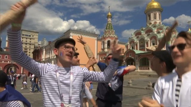 Le coin des supporters - Danois et Français mettent l’ambiance à Moscou