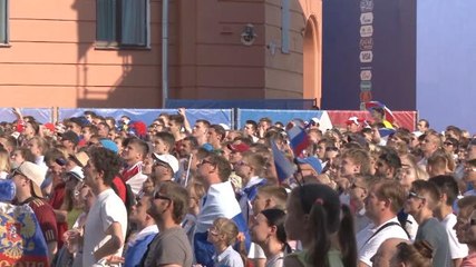 Video herunterladen: WARNA WARNI FANS – Fans Rusia ‘Kembali Tersadar’