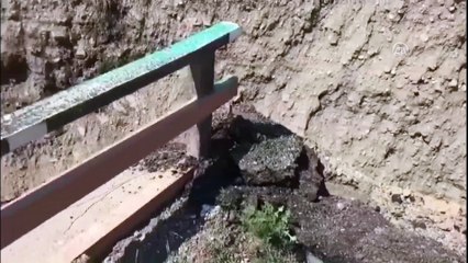 Erzurum'da sel ulaşımı aksattı