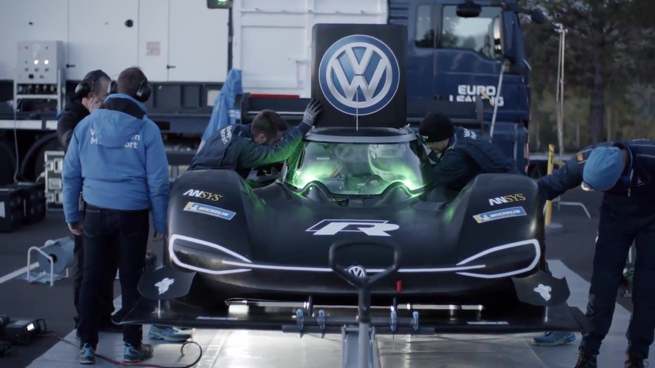 فولكس واجن R Pikes Peak - سجل كل الوقت