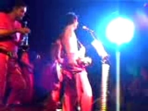 Alerte Rouge Cafard noir 2002 - concert musique festive et engagée