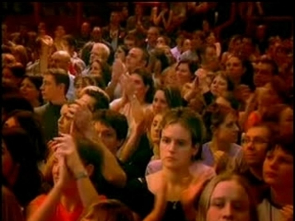 Les Enfoirés - Désenchantée - Pascal Obispo et Zazie