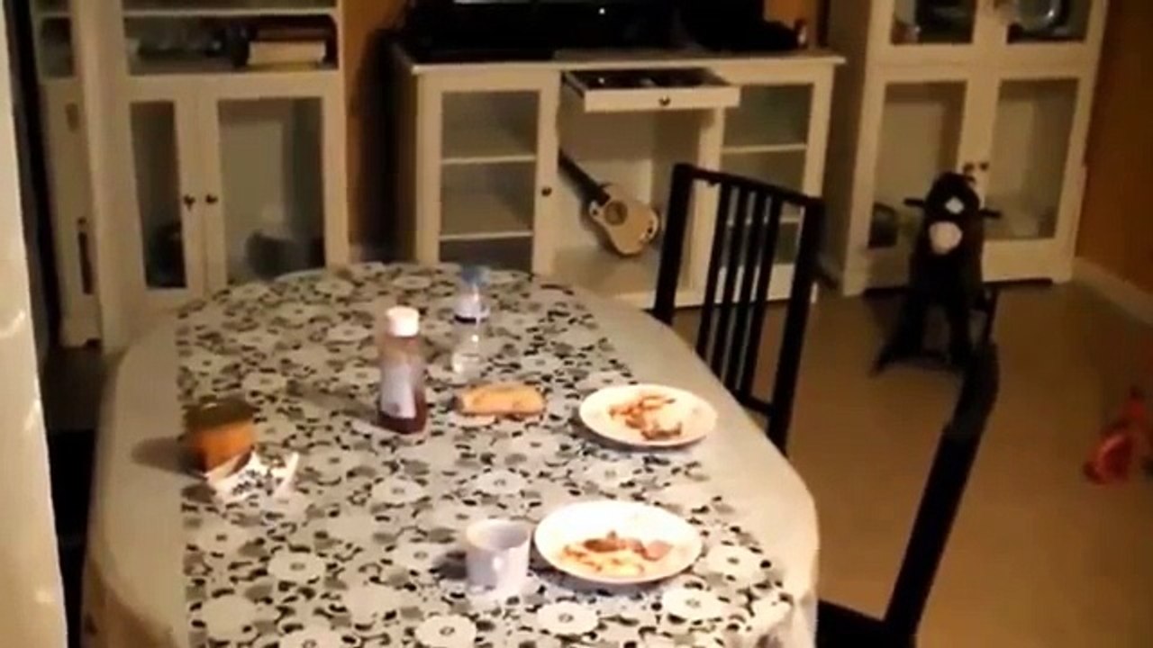 REAL GHOSTS-Poltergeiste prouve existence ! - YouTube (360p)