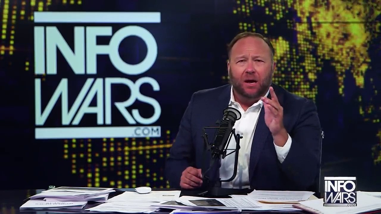 Alex Jones Exposes Joe Rogan as Shill