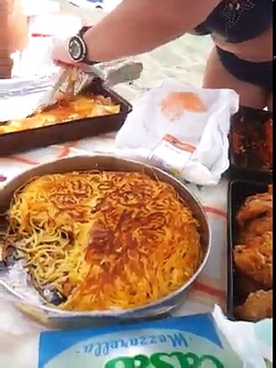 I NAPOLETANI A MARE MANGIANO COSE LEGGERE E SALUTARI