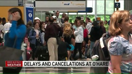 Download Video: More Than 500 Flights Canceled at Chicago's O'Hare Airport Due to Weather