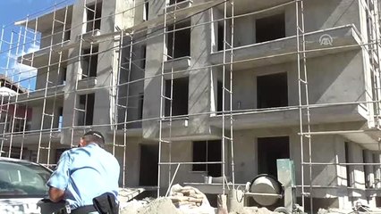 İnşaatın 4'üncü Katından Düşen İşçi Yaralandı