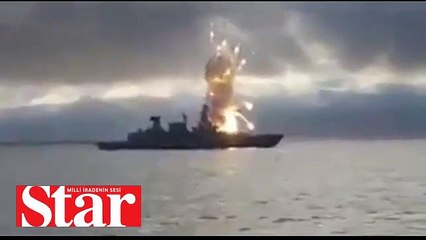 Alman fırkateyni kendini patlattı