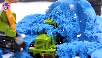 Let's play with various construction toys~! Truck, Roller, Tractor, Excavator.