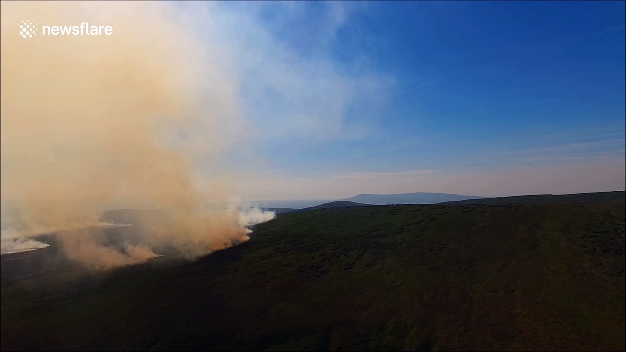 Drone captures massive wildfire in Northern Ireland