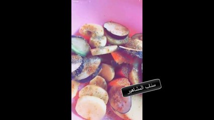 زينب العسكري تطبخ اسهل كبسة دجاج بطريقتها الخاصة