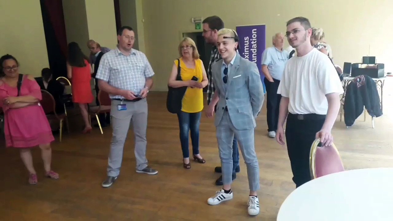 Formation Digitalent à Verviers:  une voiture téléguidée contrôlée par la pensée