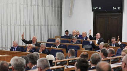 La Pologne amende une loi controversée