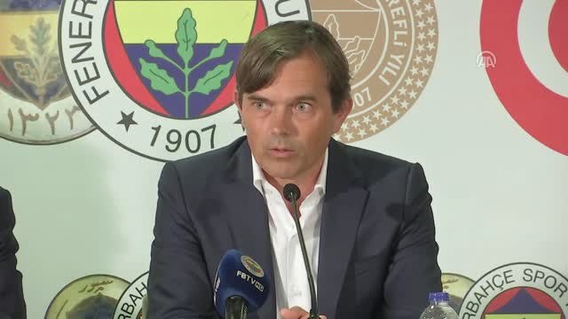 Phillip Cocu, Fenerbahçe ile 3 Yıllık Sözleşme İmzaladı (1)