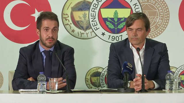 Phillip Cocu, Fenerbahçe ile 3 yıllık sözleşme imzaladı (1)- İSTANBUL