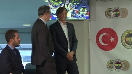 Phillip Cocu, Fenerbahçe ile 3 yıllık sözleşme imzaladı