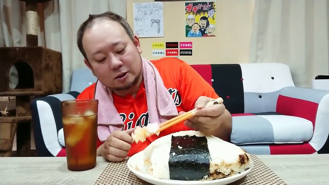 【大食い】3kgの超ジャンボおむすびを食べてみた！！