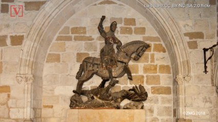 Spanish Sculpture Restoration Botched by Art Teacher