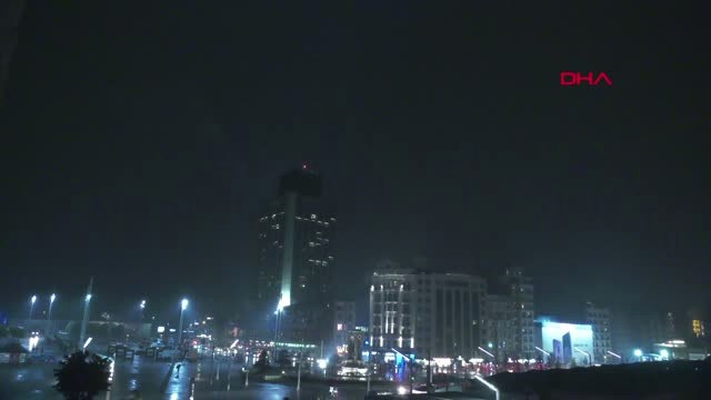 İstanbul'da Sağanak Yağış ve Dolu Etkili Oldu 12 Hd
