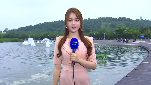 [날씨] 중부 더위 속 소나기...남부 장맛비 / YTN