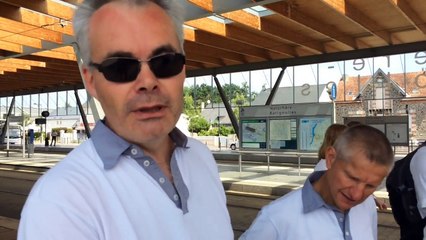 Nantes  Canicule, les conducteurs CFDT de la TAN sont en jupe pour protester