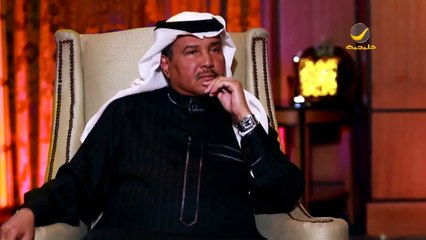 فيديو: باكياً.. محمد عبده يكشف عن تصرف غريب منه في جنازة والدته