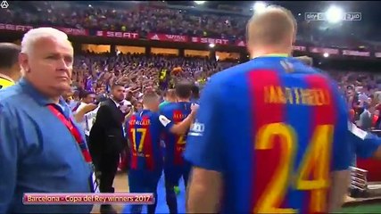 Download Video: برشلونة يفرض سيطرته على كأس الملك في ليلة أبطال الكؤوس