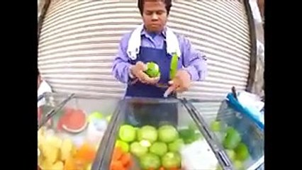 فيديو: لن تصدق مدى سرعة هؤلاء العاملين في أداء عملهم!