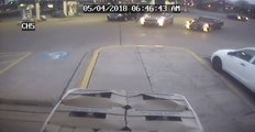 فيديو طفلة في أمريكا تقفز من سيارة والدها وهي تتحرك لهذا السبب!