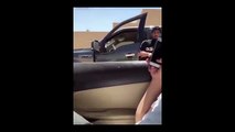 فيديو شاب يترك سيارته تسير لوحدها وهذا هو السبب
