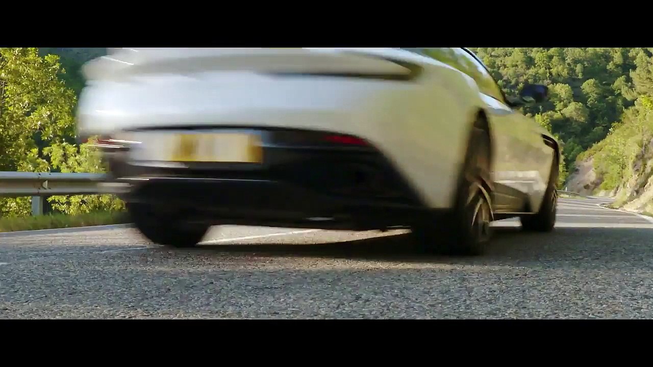 آستون مارتن DB11 V8 تطل علينا بهذا الفيديو المذ...