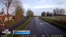 فيديو سائق شاحنة يتفاجأ بثلاثة أطفال أمامه على طريق سريع وهذا مصيرهم