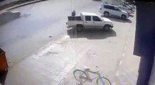 فيديو لص يسرق سيارة بداخلها فتاة سعودية وهذا هو مصيرها