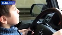 طفل عمره 4 سنوات يقود جي كلاس في وسط موسكو