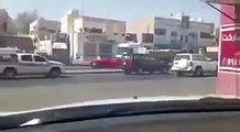 وافدون يضربون مواطنين سعوديين بعد حادث مروري
