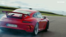 فيديو دقيقة من المتعة اللامتناهية مع سيارة بورش 911 جي تي3 الجديدة