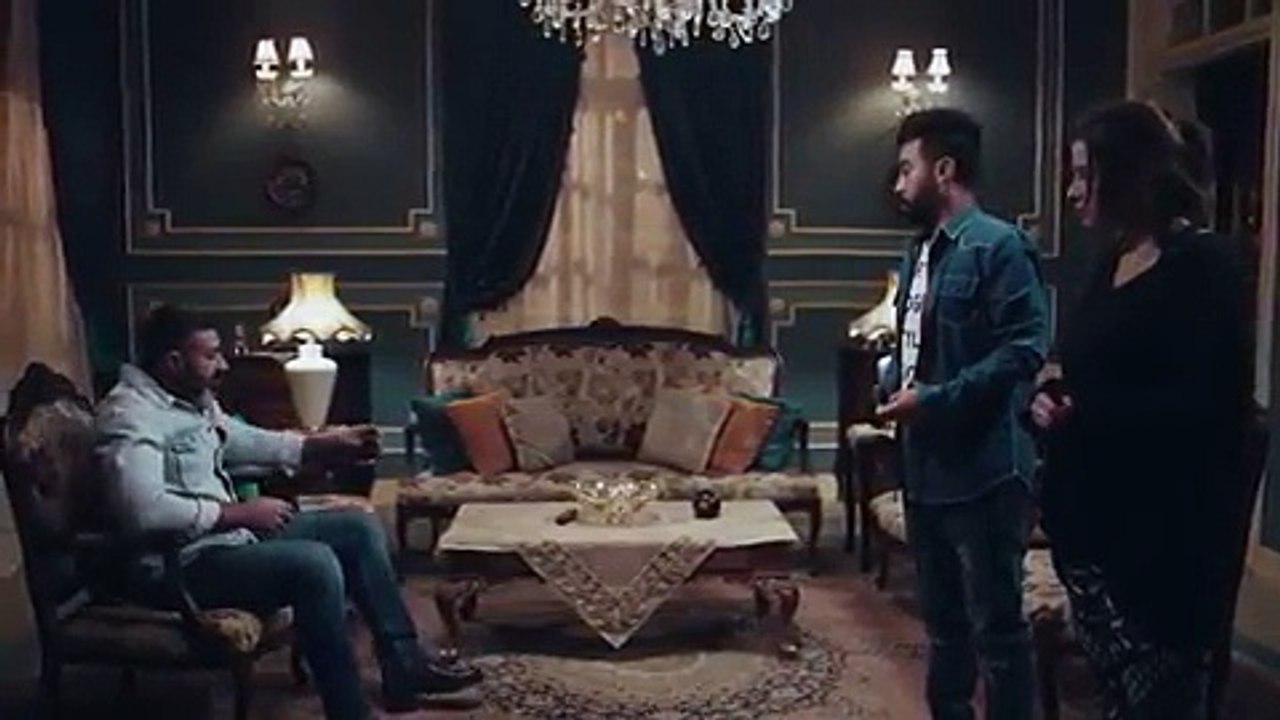فيديو: ياسر جلال يسخر من شقيقه رامز في مسلسل "رحيم" ?