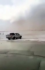 سحابة خضراء في سماء تبوك ترعب المواطنين في السعودية