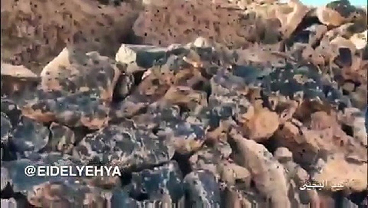 تعرفوا بالفيديو على سر الجبل المبتسم في السعودية