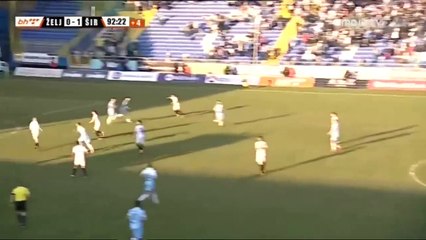 فيديو: شاهدوا هدفا صاروخيا لحارس بالدوري البوسني ينقذ فريقه من الهزيمة