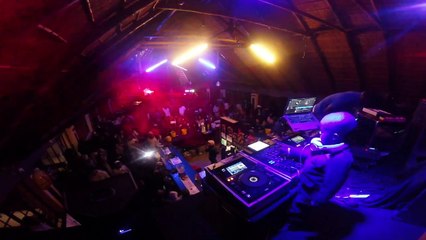 فيديو طفل عمره 5 سنوات يدخل غينيس كأصغر DJ في العالم