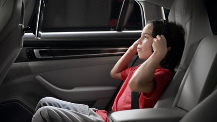 فيديو شاهد الرفاهية المطلقة التي تتمتع بها سيارة بورش باناميرا 2017