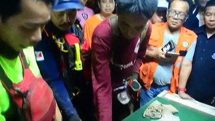 كهف يبتلع فريق كرة قدم