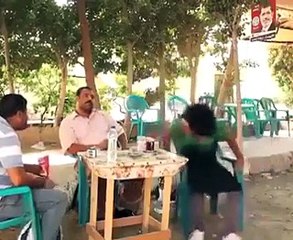 شاهدوا بالفيديو أكثر شخص مفتعل للمشاكل في العالم